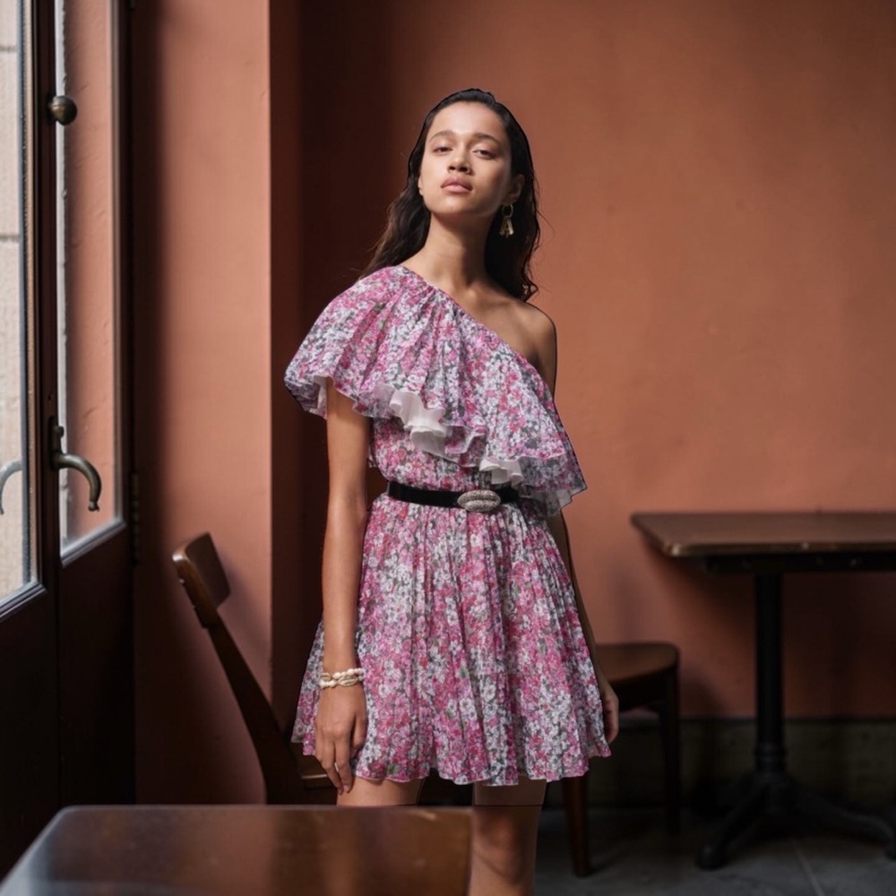 GIAMBATTISTA VALLI x H&M One Shoulder
Multi Color  Floral-Size EU40/M-8-10 NWT